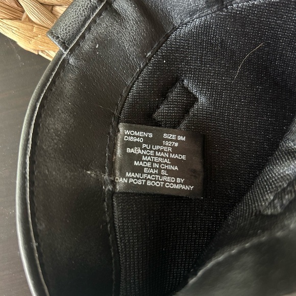 Dingo Short Western Cowboy Boots - Picture 3 of 3